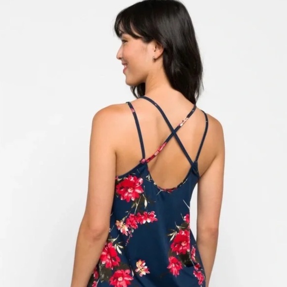 Papermoon Women’s Navy Floral Tank Top 1X - Picture 6 of 9